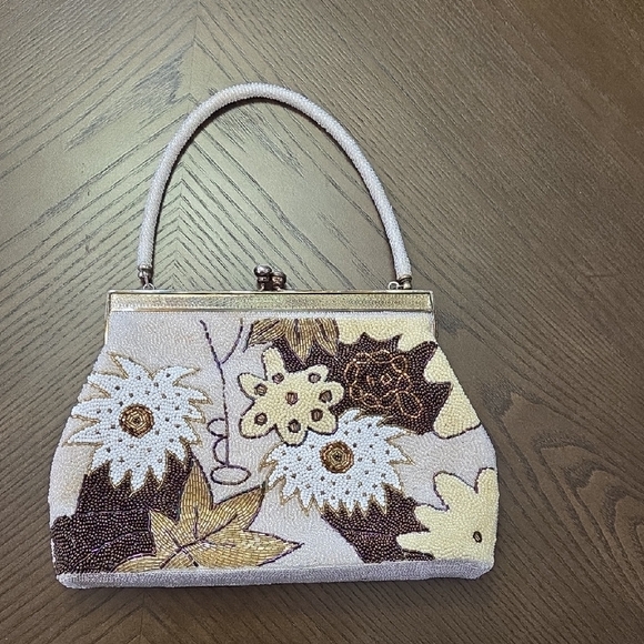Handbags - Elegant Floral Beaded Handbag